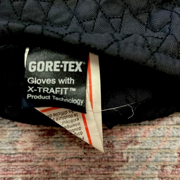 Volcom gloves - Picture 5 of 5